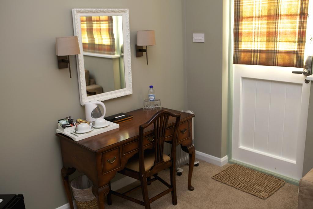 The Bull Inn Lodges Tenterden Ruang foto